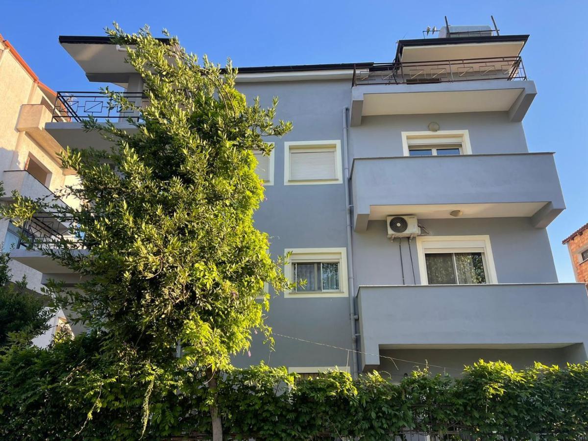 Vivo Apartment Durres Exterior photo